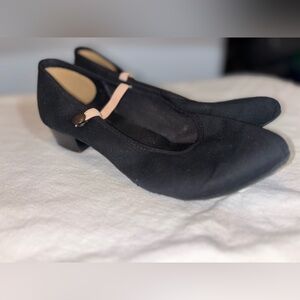 Freed Of London Character Shoes Size 5.5